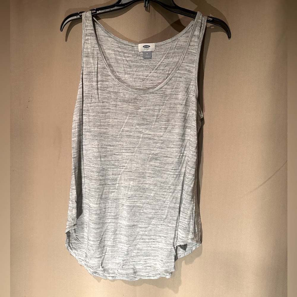 Medium women’s old navy grey tank top